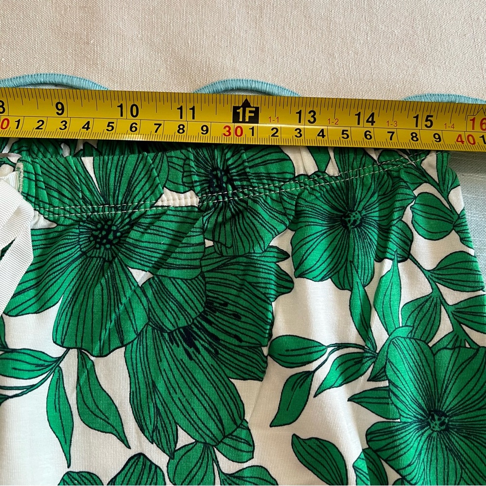 J. Crew Eco dreamiest long-sleeve pajama set in greenhouse floral print Medium - Picture 7 of 15